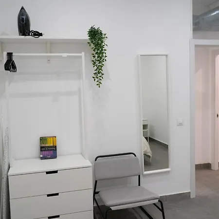 Apartment Stuning Next To The River - Sevillarooms Sevilla
