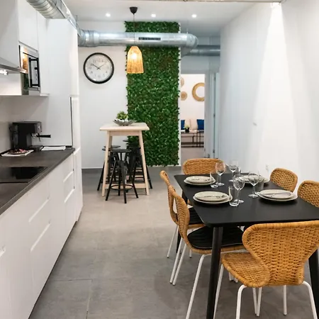 Apartment Stuning Next To The River - Sevillarooms