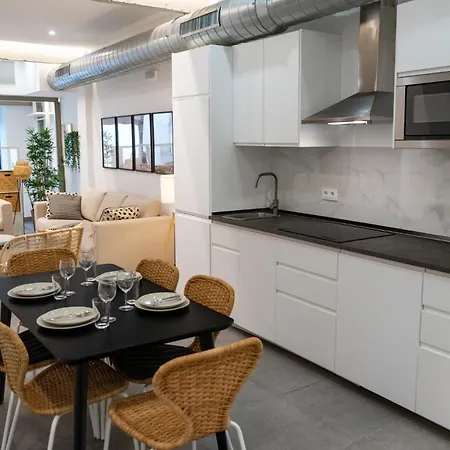 Stuning Next To The River - Sevillarooms Apartament
