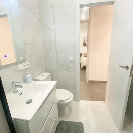 Apartment Stuning Next To The River - Sevillarooms Seville